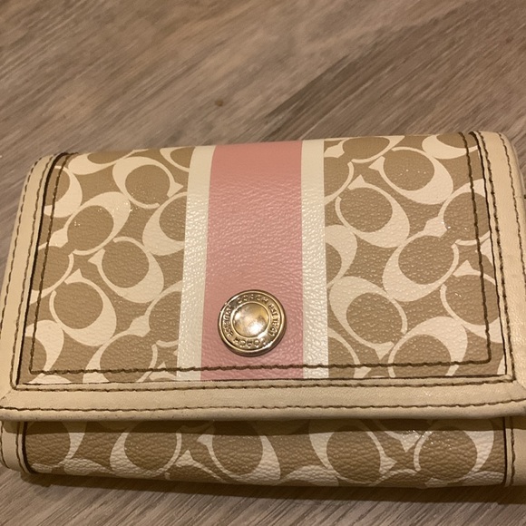 Coach Chelsea Signature C Design Satchel & Wallet - Picture 2 of 15